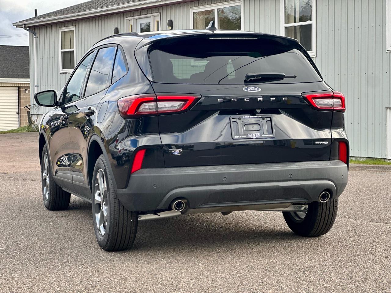 2025 Ford Escape ST-Line AWD Photo4