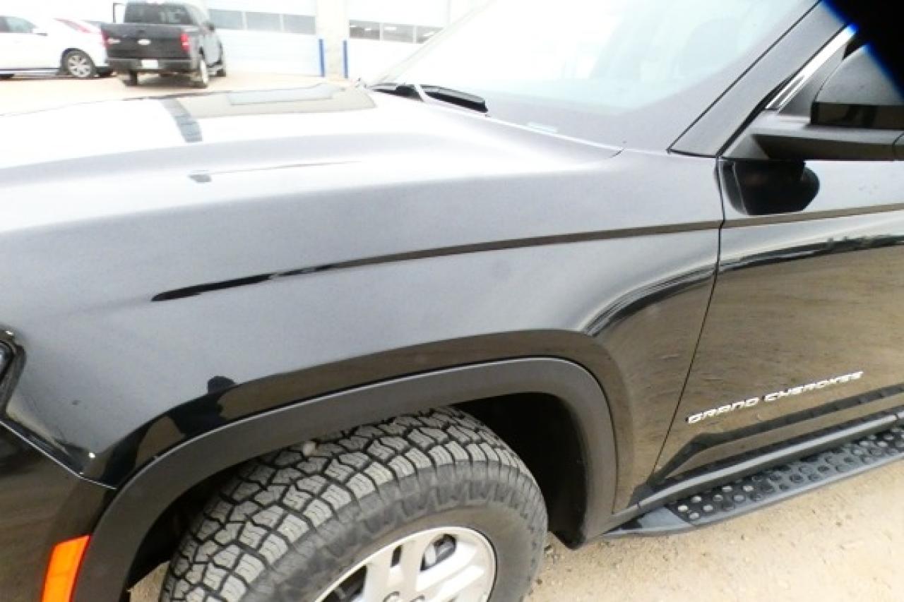 2023 Jeep Grand Cherokee Laredo 4x4 w/Htd cloth, S/R, BUC - Photo #26