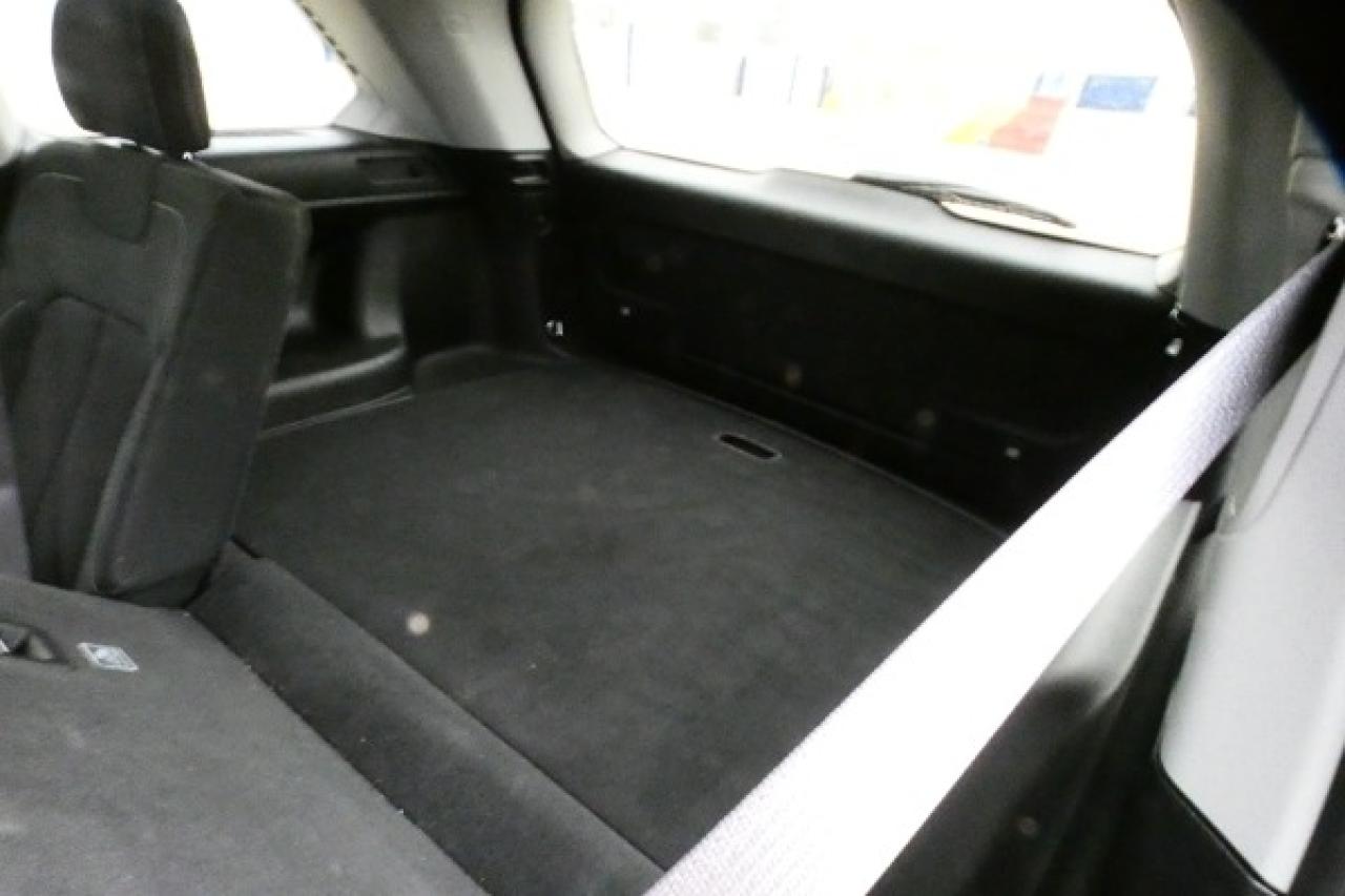 2023 Jeep Grand Cherokee Laredo 4x4 w/Htd cloth, S/R, BUC - Photo #9