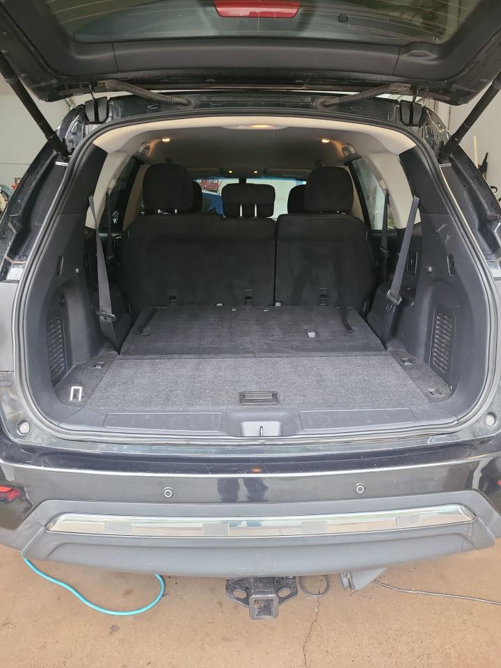 2015 Nissan Pathfinder SV - Photo #7