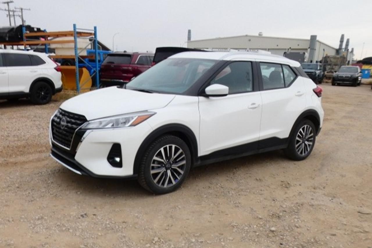 2024 Nissan Kicks SV FWD w/Htd cloth, BUC - Photo #2
