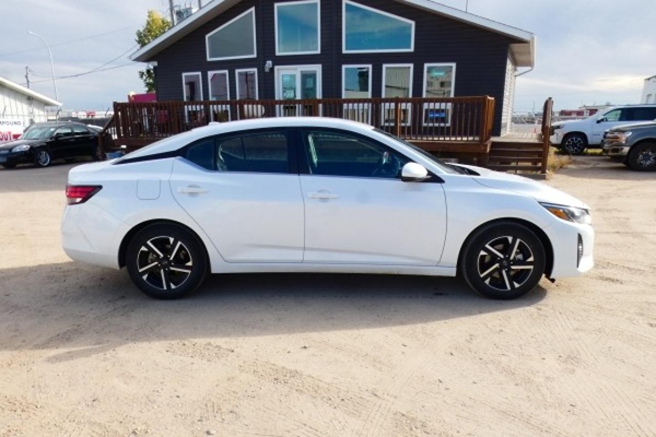 2024 Nissan Sentra SV w/Htd cloth, BUC - Photo #5