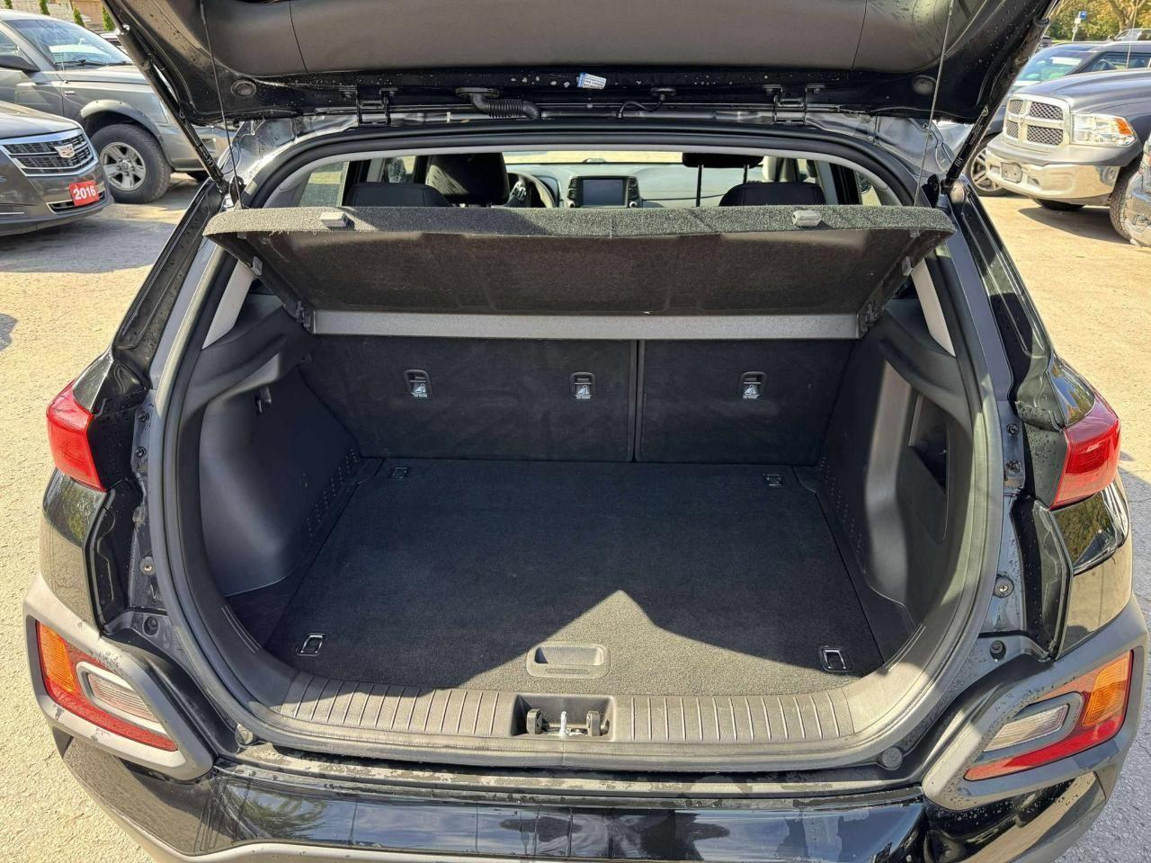 2018 Hyundai KONA 2.0L Essential AWD Photo