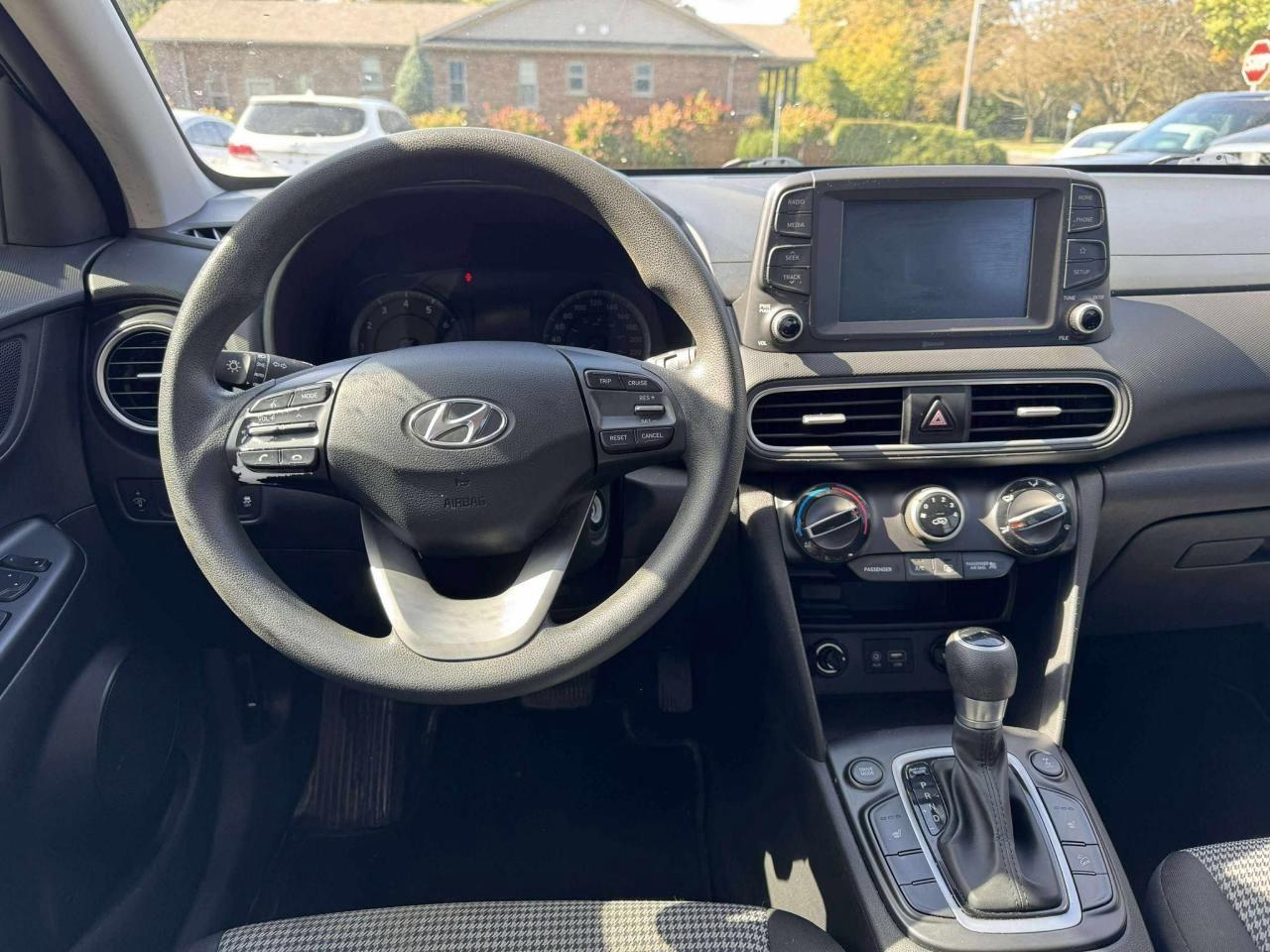 2018 Hyundai KONA 2.0L Essential AWD Photo