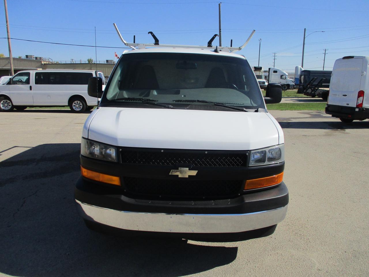2018 Chevrolet Express Cargo Van RWD 2500 135" - Photo #2