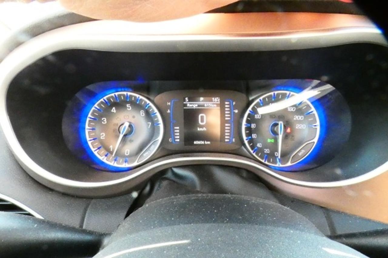 2024 Chrysler Grand Caravan SXT w/Htd cloth, NAV, BUC - Photo #15
