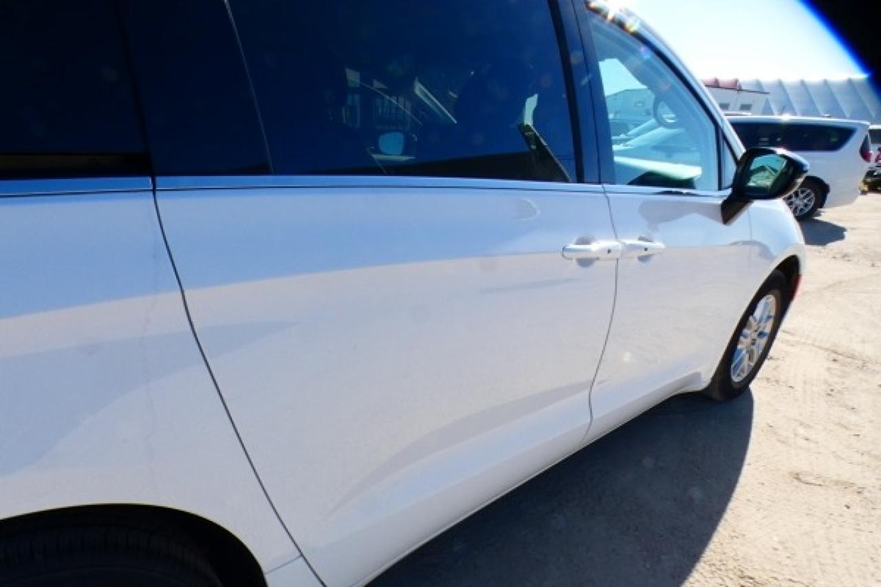 2024 Chrysler Grand Caravan SXT w/Htd cloth, NAV, BUC - Photo #46