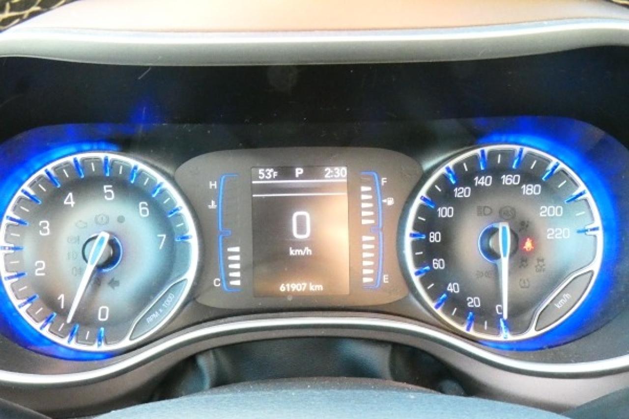 2024 Chrysler Grand Caravan SXT w/Htd cloth, NAV, BUC - Photo #13