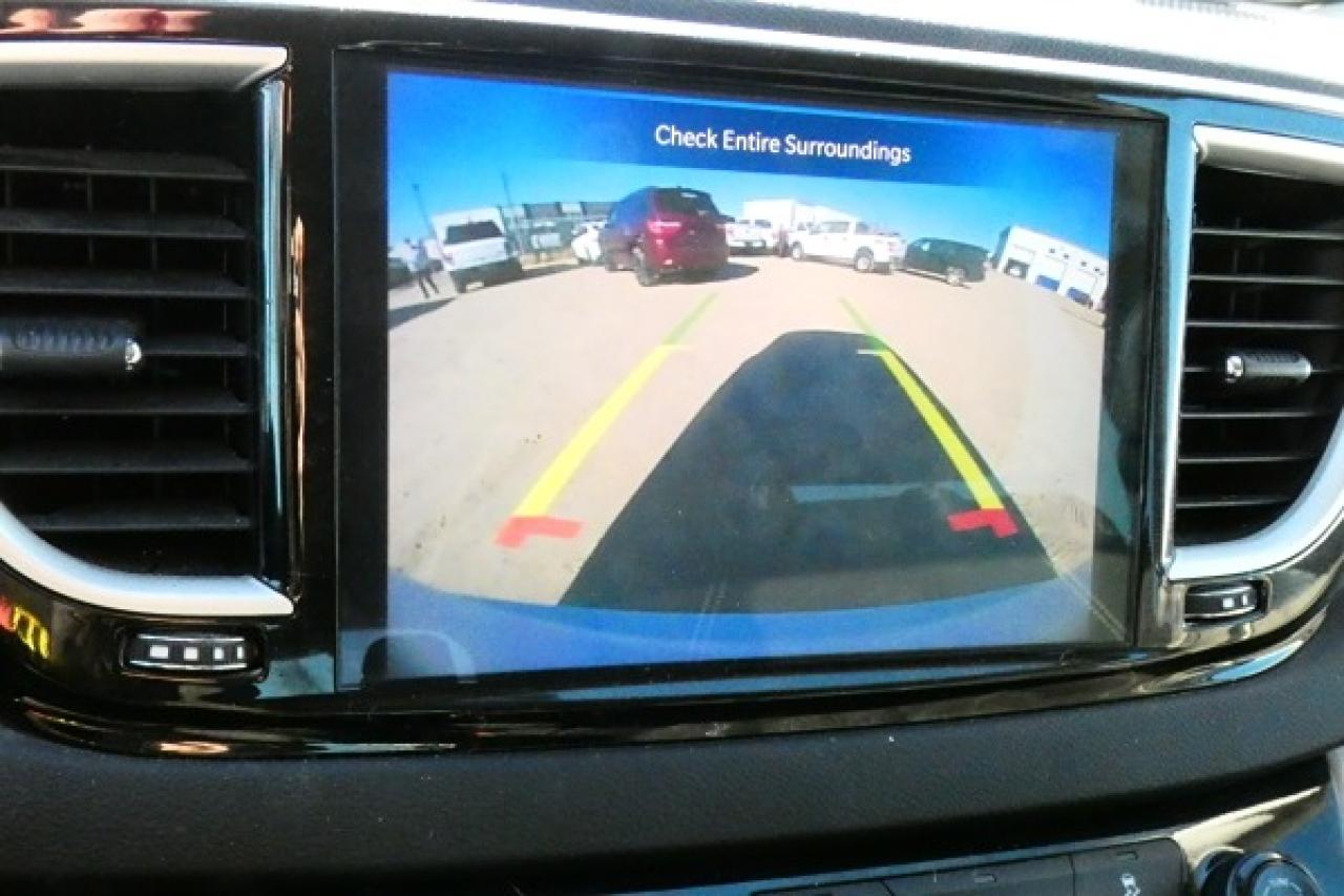 2024 Chrysler Grand Caravan SXT w/Htd cloth, NAV, BUC - Photo #14