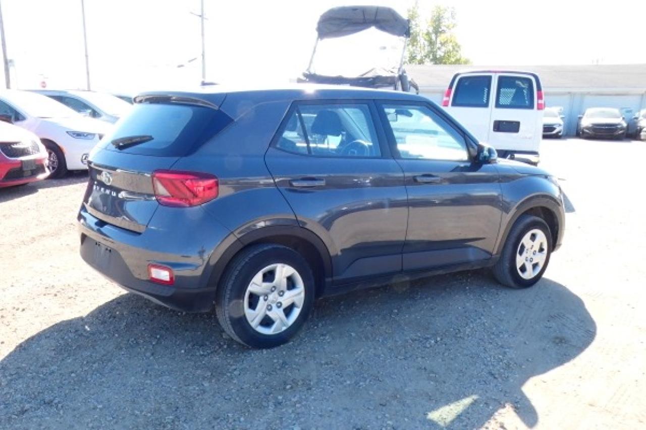2024 Hyundai KONA Preferred w/Htd Leather, S/R, BUC - Photo #6