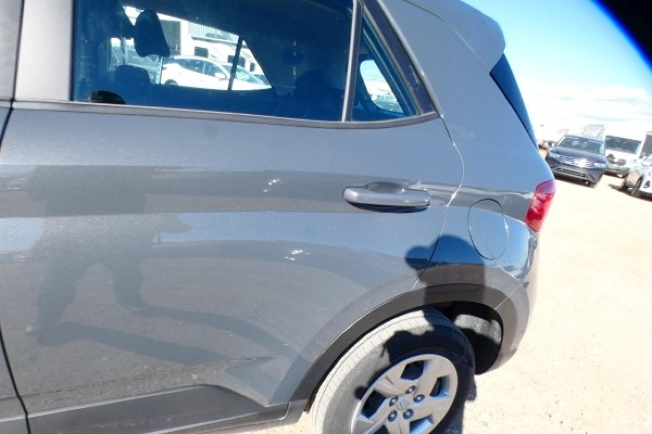 2024 Hyundai KONA Preferred w/Htd Leather, S/R, BUC - Photo #24