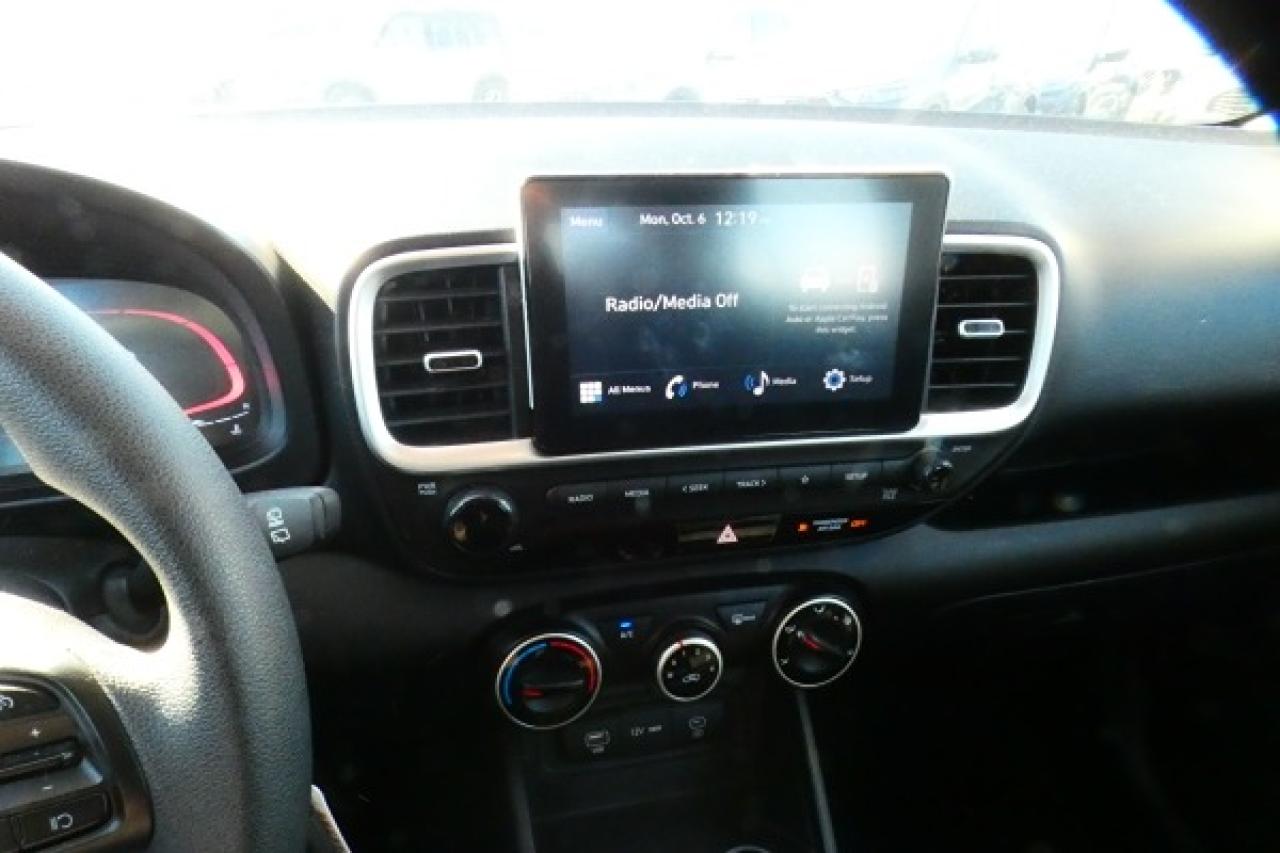 2024 Hyundai KONA Preferred w/Htd Leather, S/R, BUC - Photo #15