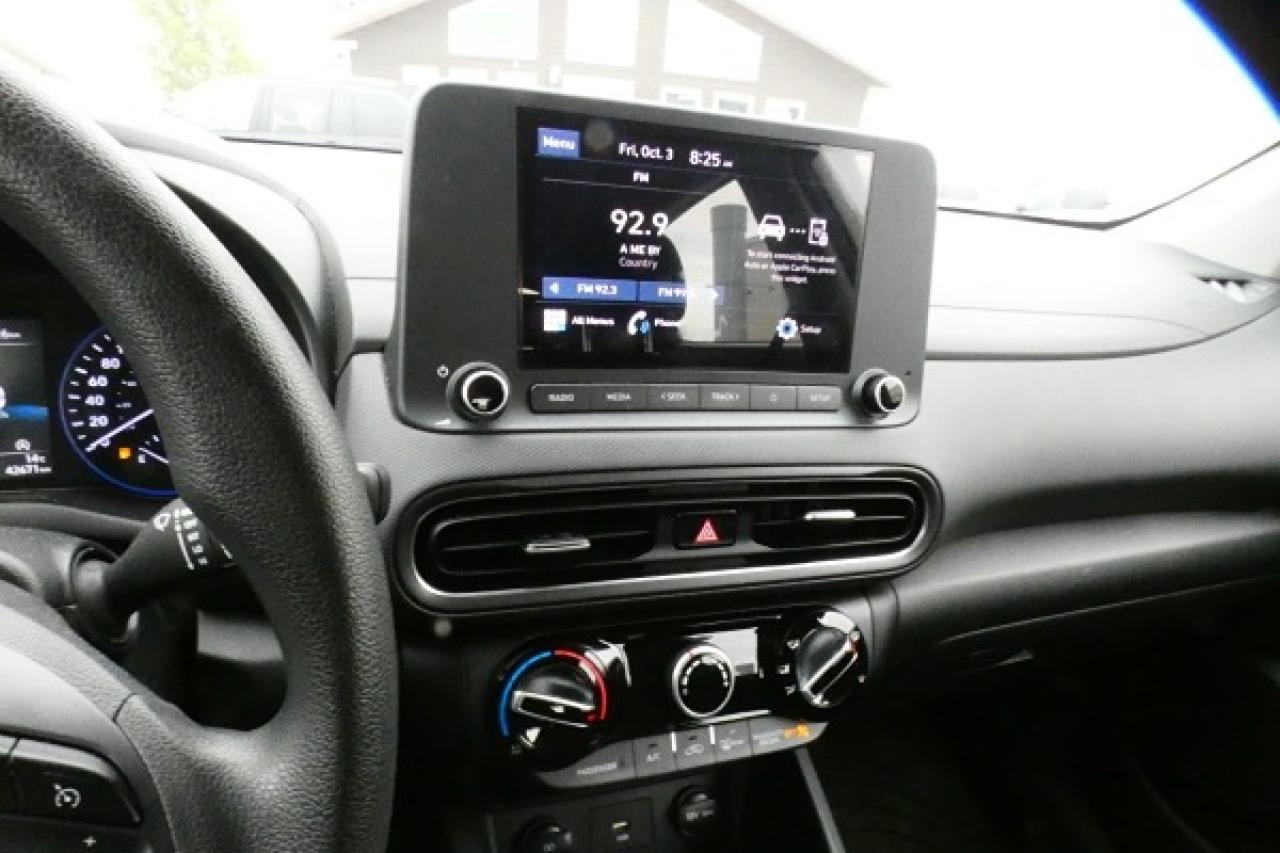 2023 Hyundai KONA Essential AWD w/Htd cloth, BUC - Photo #14