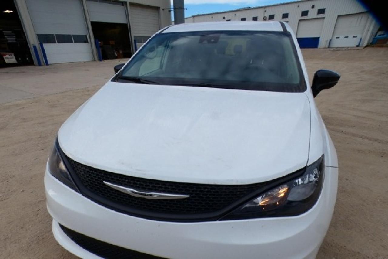 2024 Chrysler Grand Caravan SXT w/Htd cloth, NAV, BUC - Photo #25