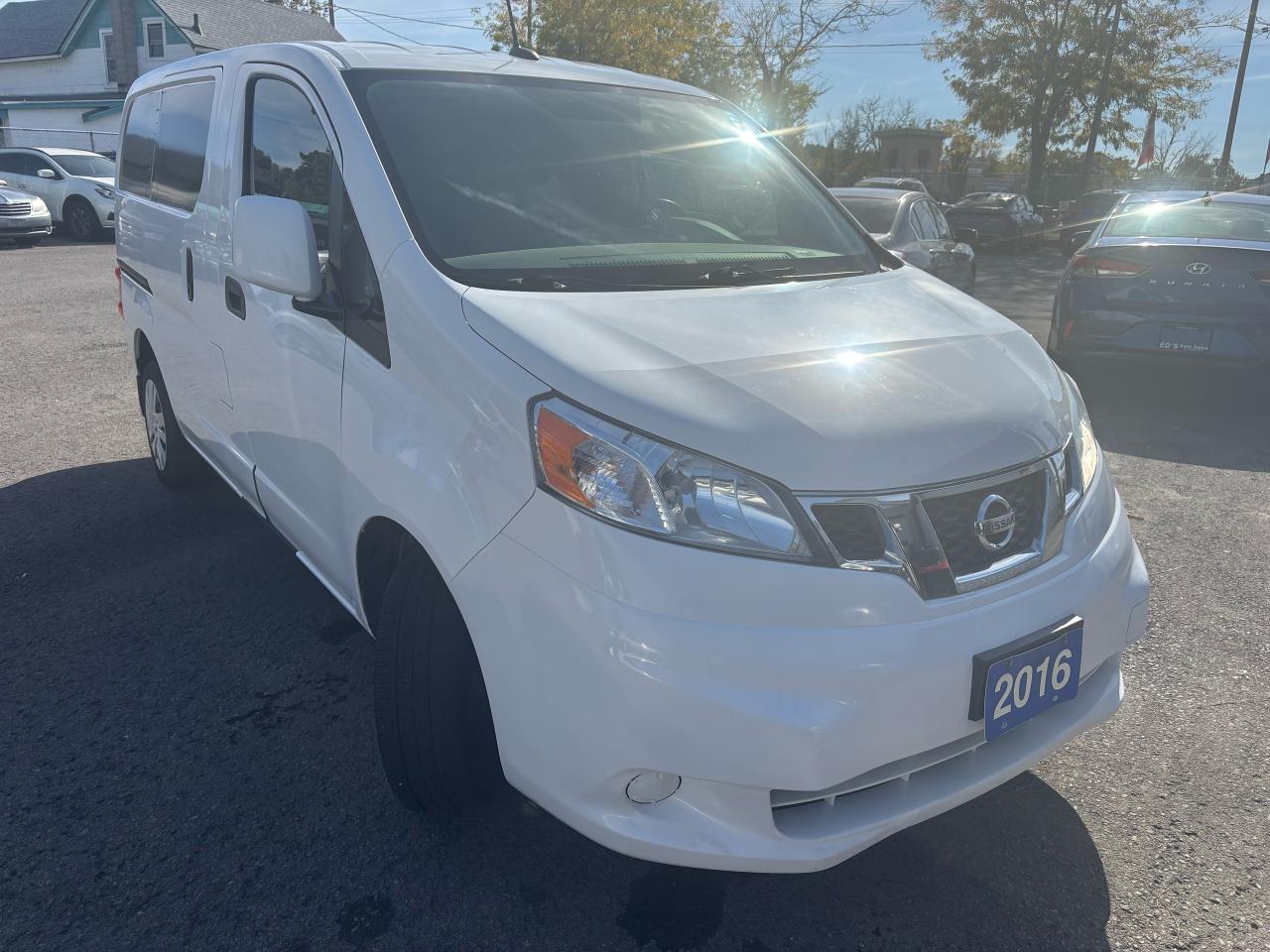 2016 Nissan NV200 SV, Back-Up-Camera, Rear Park Assist,Keyless entry