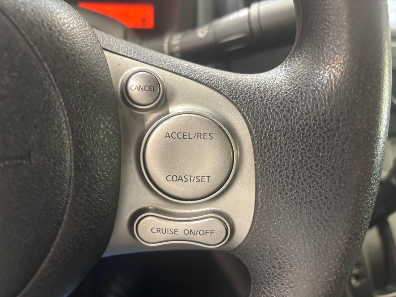 2016 Nissan NV200 SV, Back-Up-Camera, Rear Park Assist,Keyless entry - Photo #18