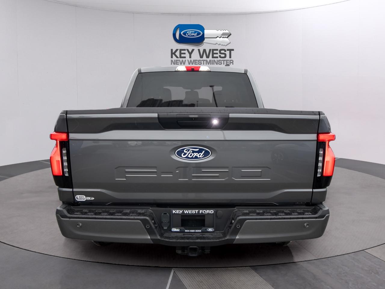 2025 Ford F-150 Lightning XLT Standard Range Battery 4WD SuperCrew 5.5' Box Photo3