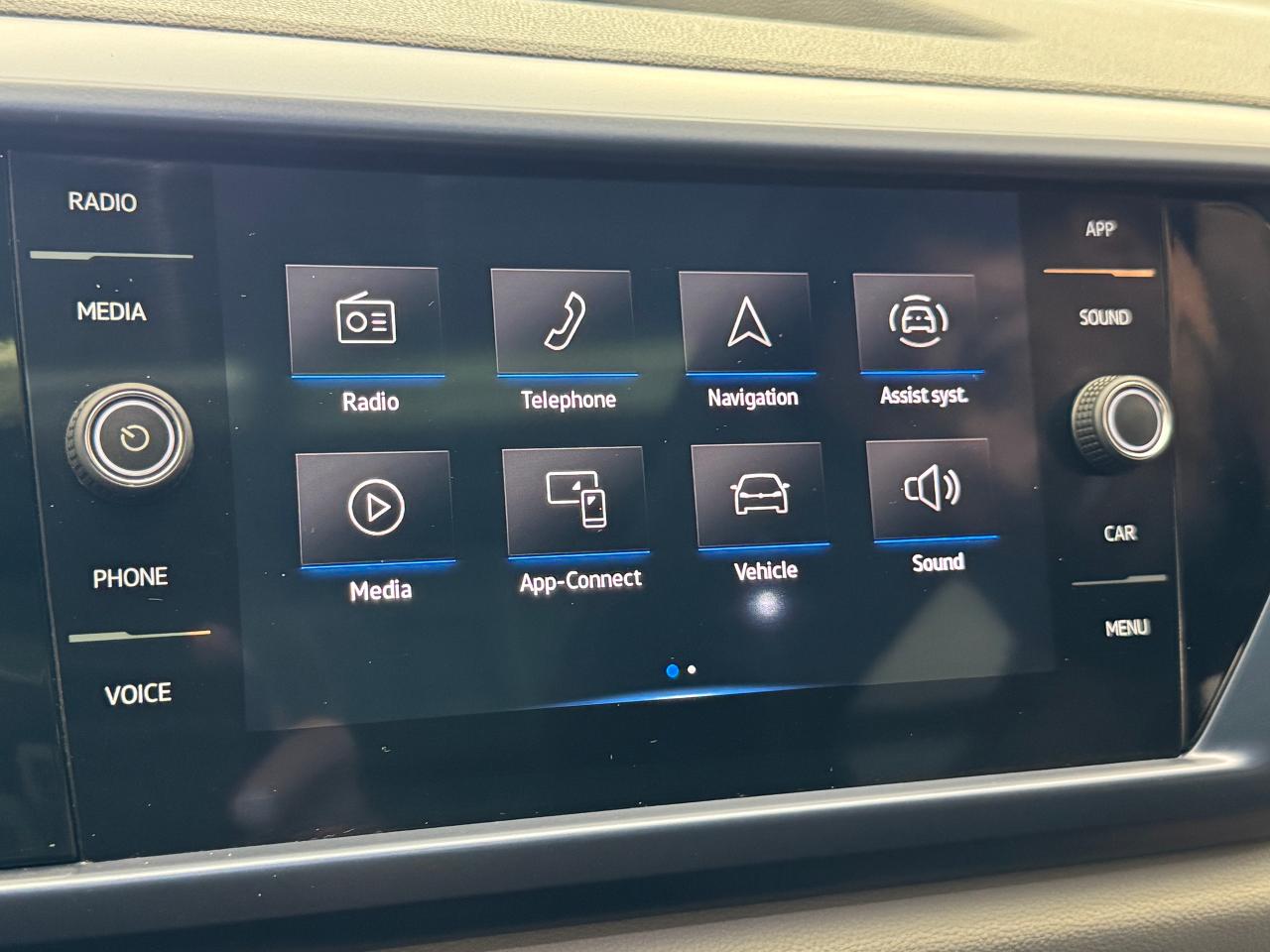 2022 Volkswagen Taos Comfortline 4Motion+Pano Roof+Adaptive Cruise Photo