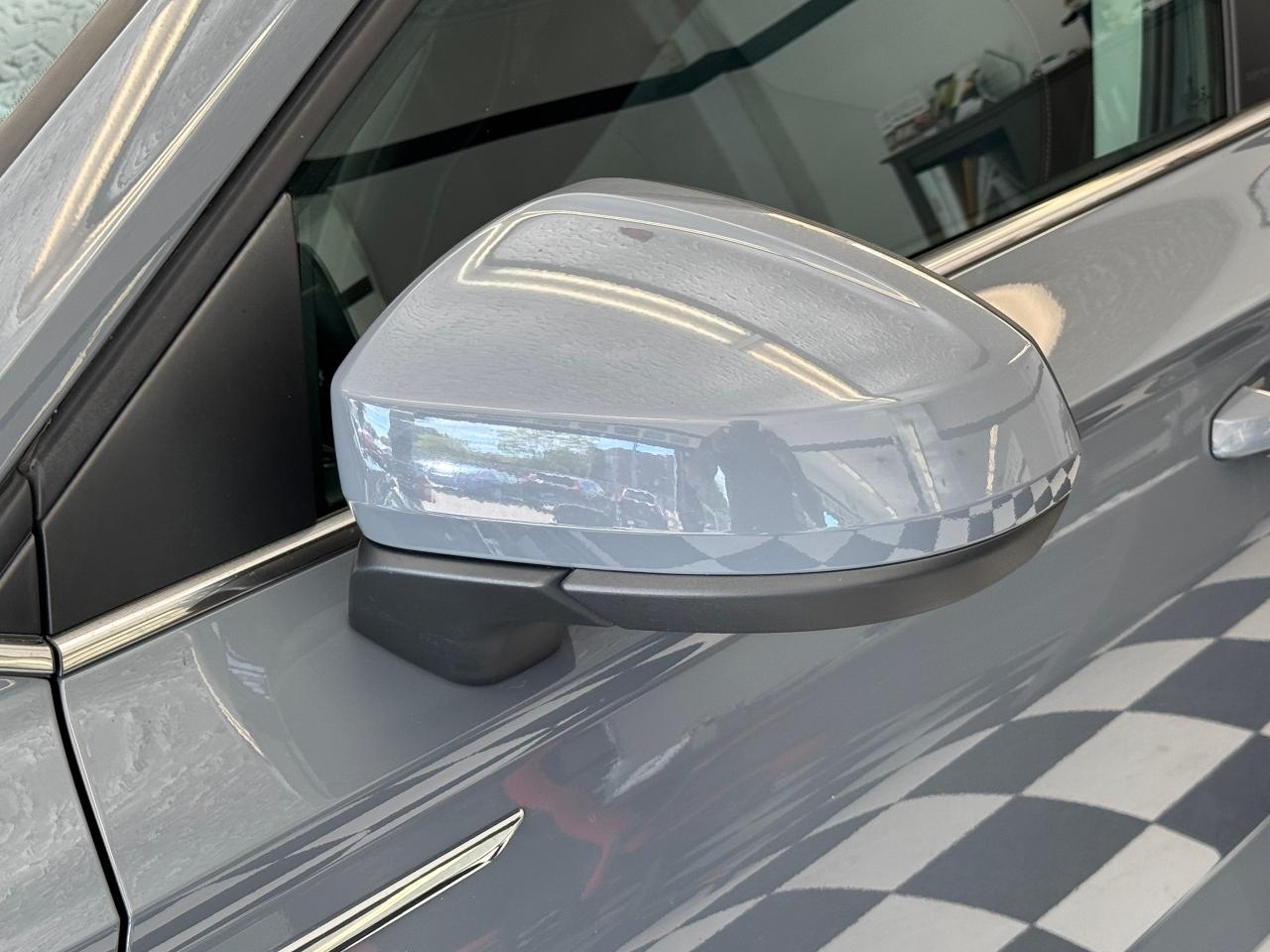 2022 Volkswagen Taos Comfortline 4Motion+Pano Roof+Adaptive Cruise Photo