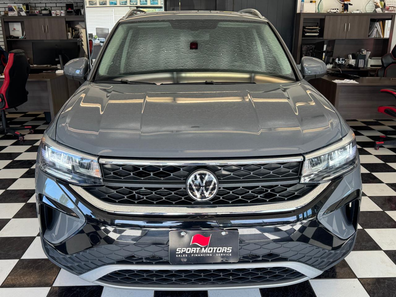 2022 Volkswagen Taos Comfortline 4Motion+Pano Roof+Adaptive Cruise Photo9