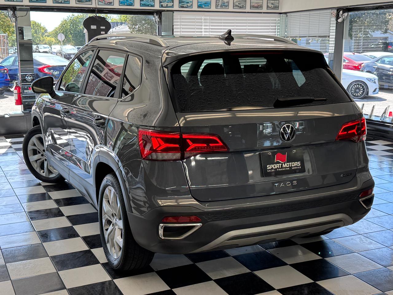 2022 Volkswagen Taos Comfortline 4Motion+Pano Roof+Adaptive Cruise Photo