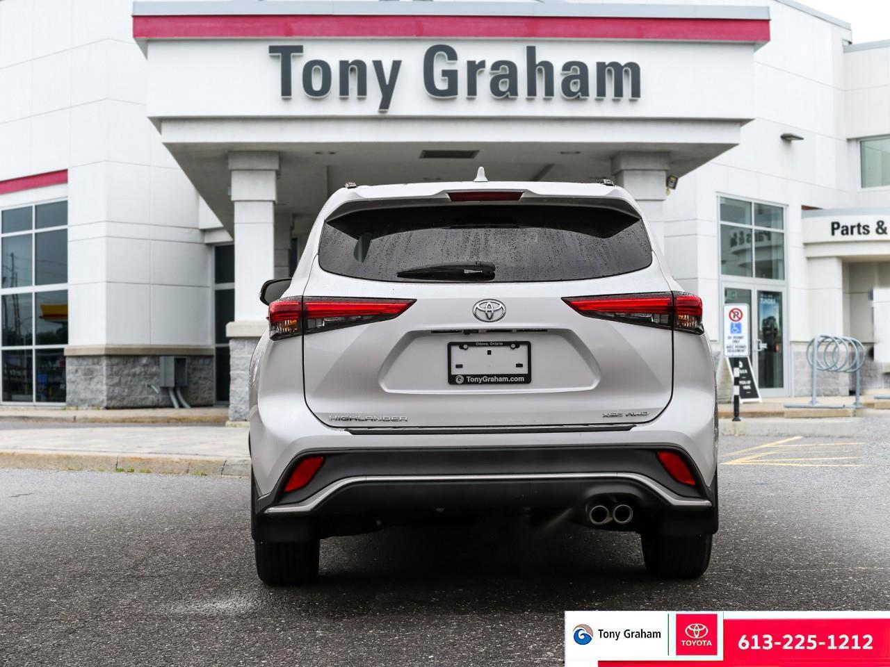 2023 Toyota Highlander XSE Photo3