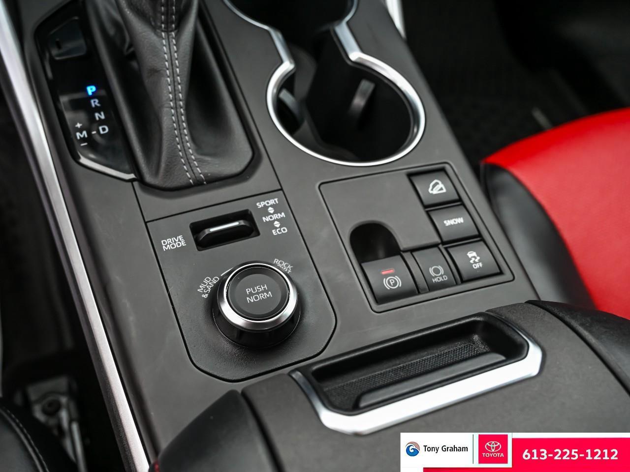 2023 Toyota Highlander XSE Photo