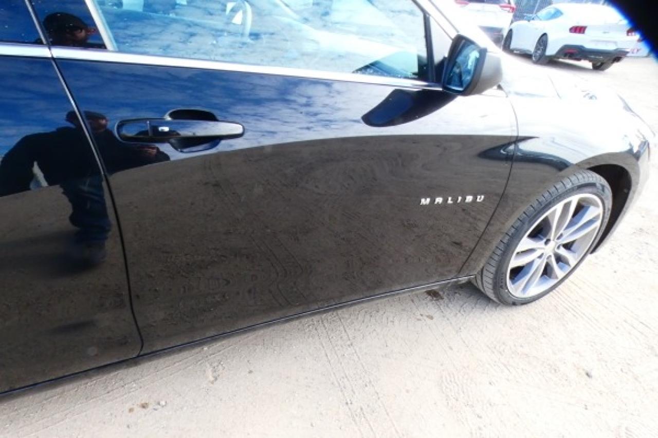 2023 Chevrolet Malibu 1LT w/Htd cloth, pano S/R, BUC - Photo #40