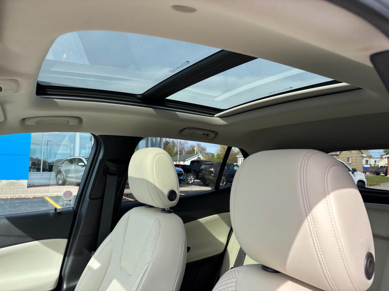 2022 Buick Encore GX 2022 Buick Encore GX Essence ST Photo