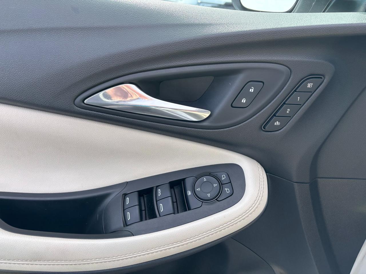 2022 Buick Encore GX 2022 Buick Encore GX Essence ST Photo