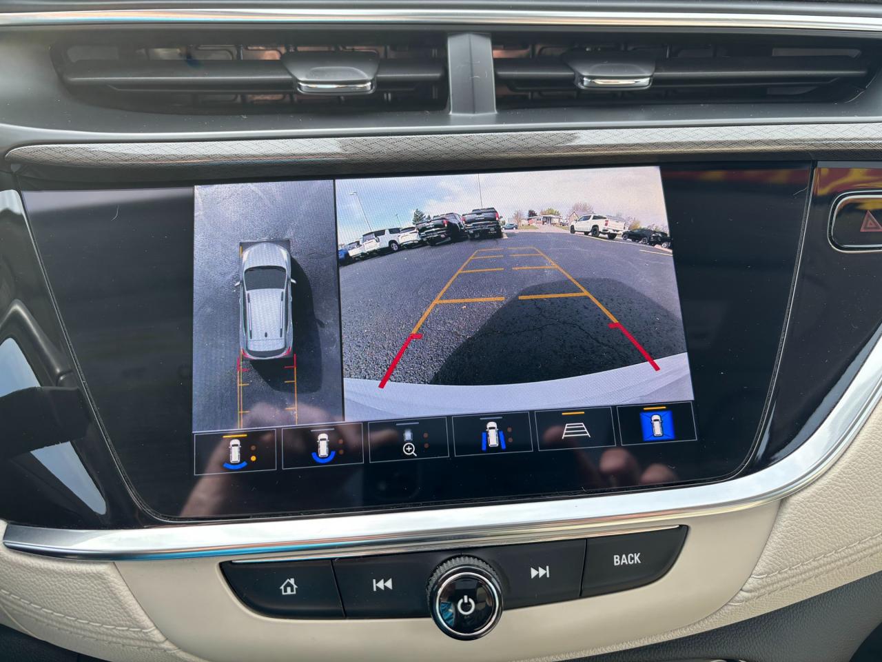 2022 Buick Encore GX 2022 Buick Encore GX Essence ST Photo