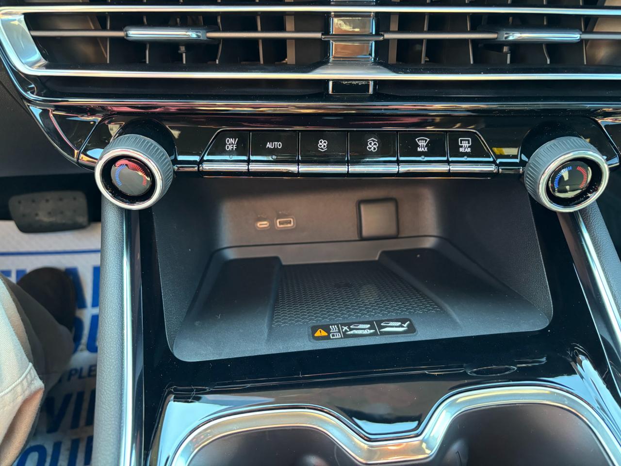 2026 Chevrolet Traverse 2026 Chevrolet Traverse LT AWD Photo