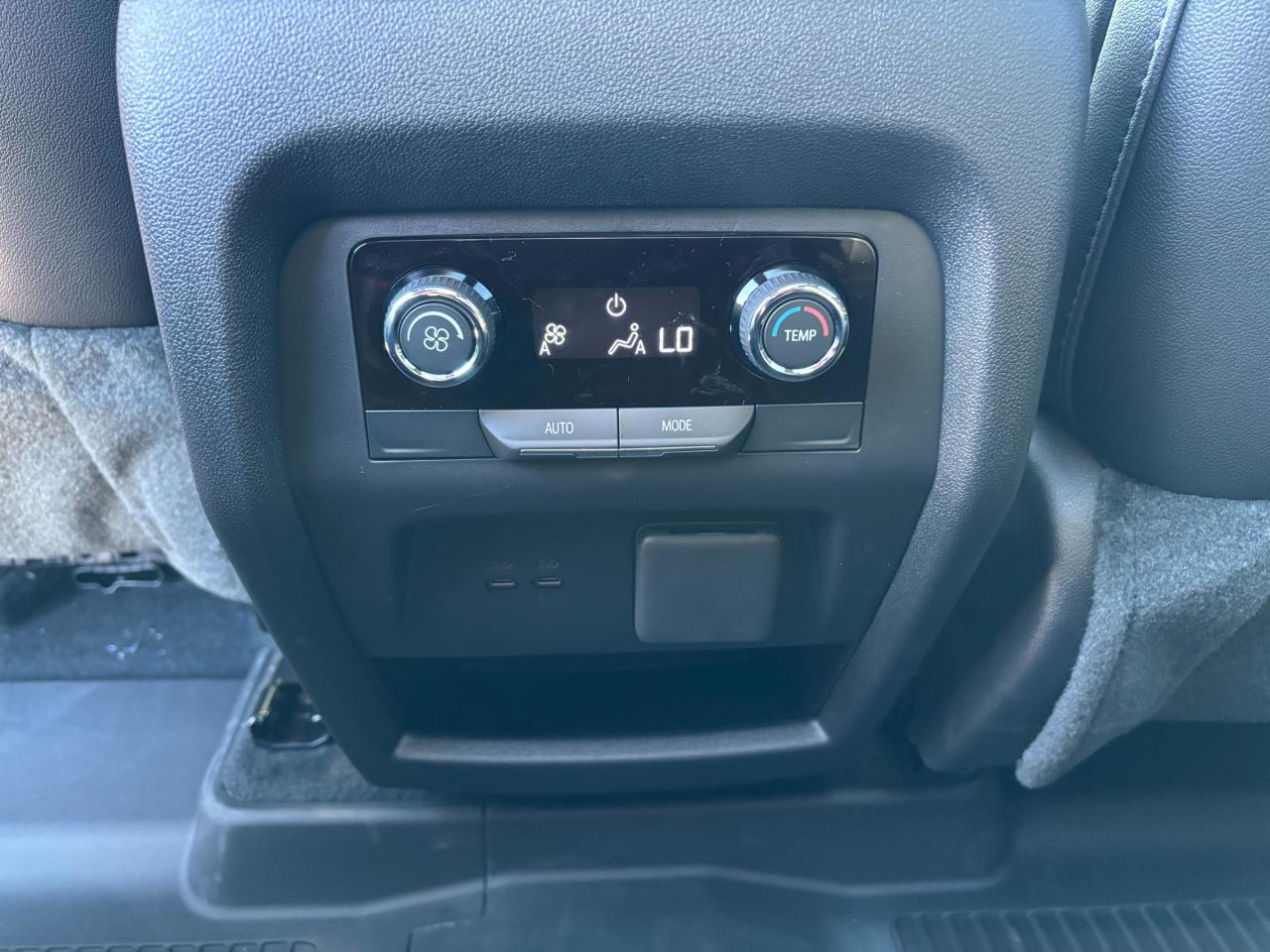 2026 Chevrolet Traverse 2026 Chevrolet Traverse LT AWD Photo