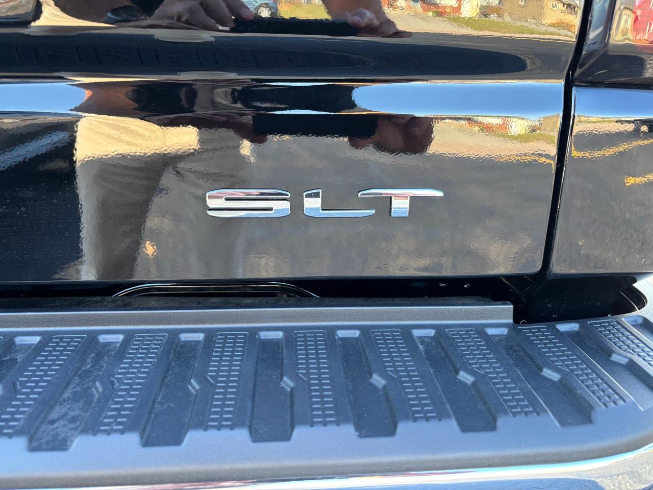 2026 GMC Sierra 1500 2026 GMC Sierra SLT Crew Cab 4WD Photo