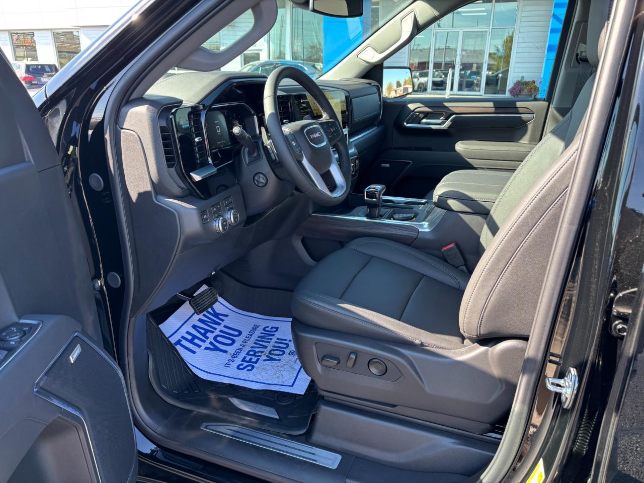 2026 GMC Sierra 1500 2026 GMC Sierra SLT Crew Cab 4WD Photo