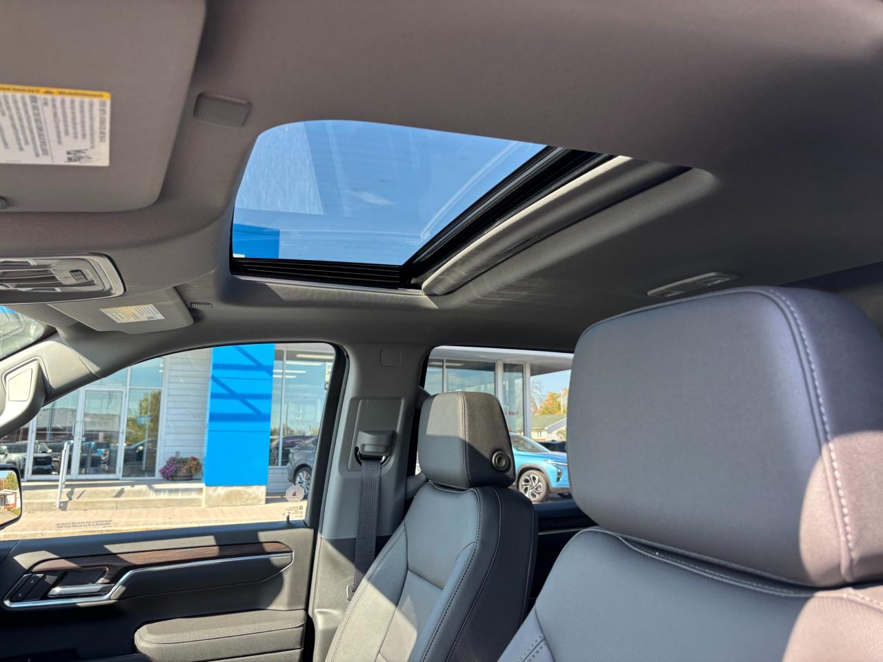 2026 GMC Sierra 1500 2026 GMC Sierra SLT Crew Cab 4WD Photo