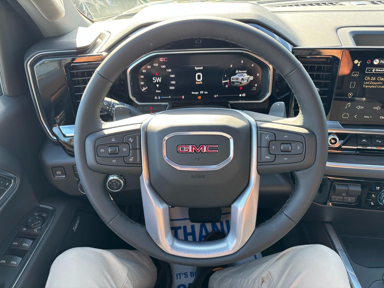 2026 GMC Sierra 1500 2026 GMC Sierra SLT Crew Cab 4WD Photo