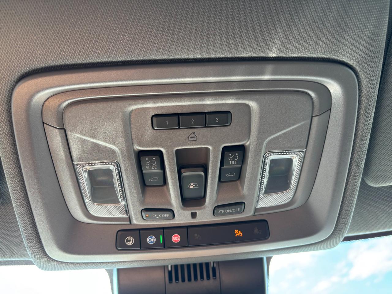 2026 GMC Sierra 1500 2026 GMC Sierra SLT Crew Cab 4WD Photo