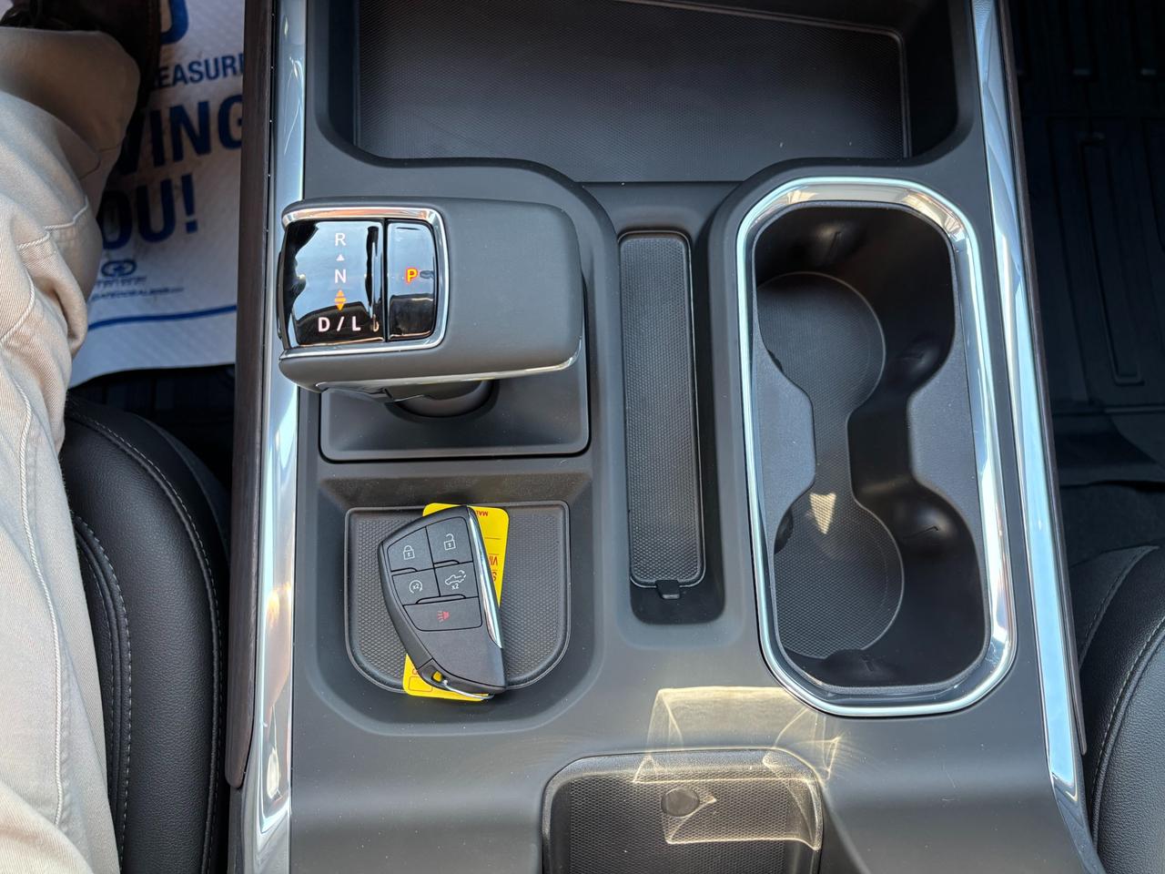 2026 GMC Sierra 1500 2026 GMC Sierra SLT Crew Cab 4WD Photo