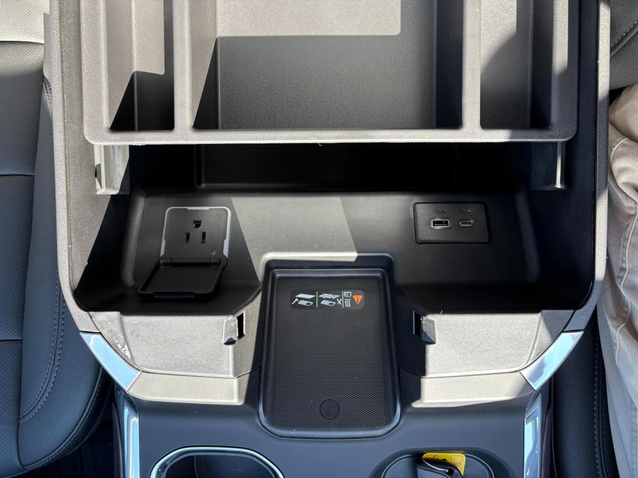 2026 GMC Sierra 1500 2026 GMC Sierra SLT Crew Cab 4WD Photo