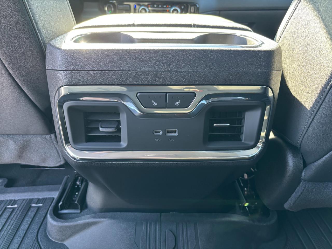 2026 GMC Sierra 1500 2026 GMC Sierra SLT Crew Cab 4WD Photo