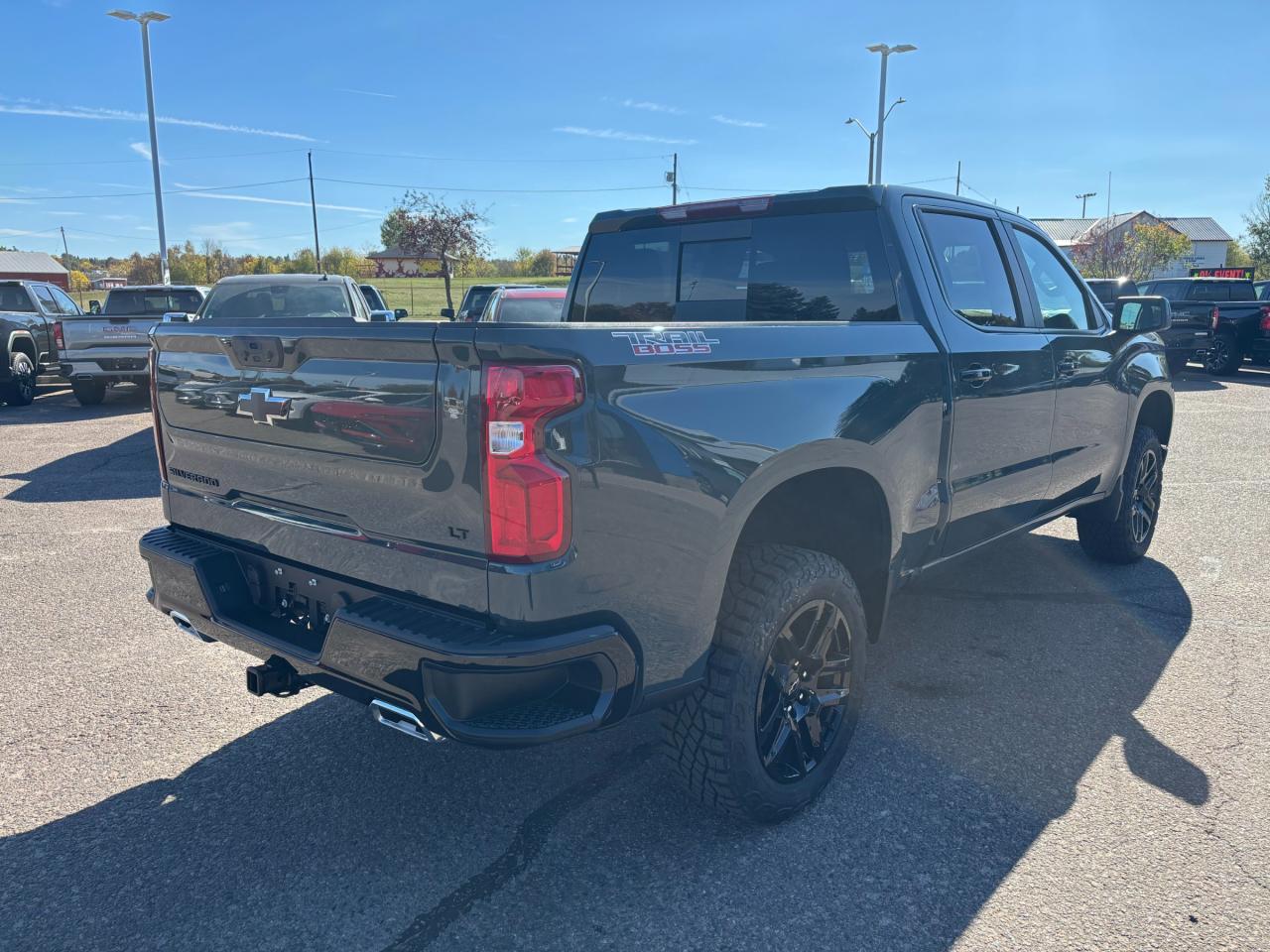 2026 Chevrolet Silverado 1500 2026 Chevrolet Silverado LT Trail Boss Crew Cab 4WD Photo