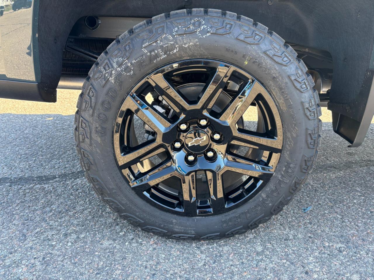 2026 Chevrolet Silverado 1500 2026 Chevrolet Silverado LT Trail Boss Crew Cab 4WD Photo