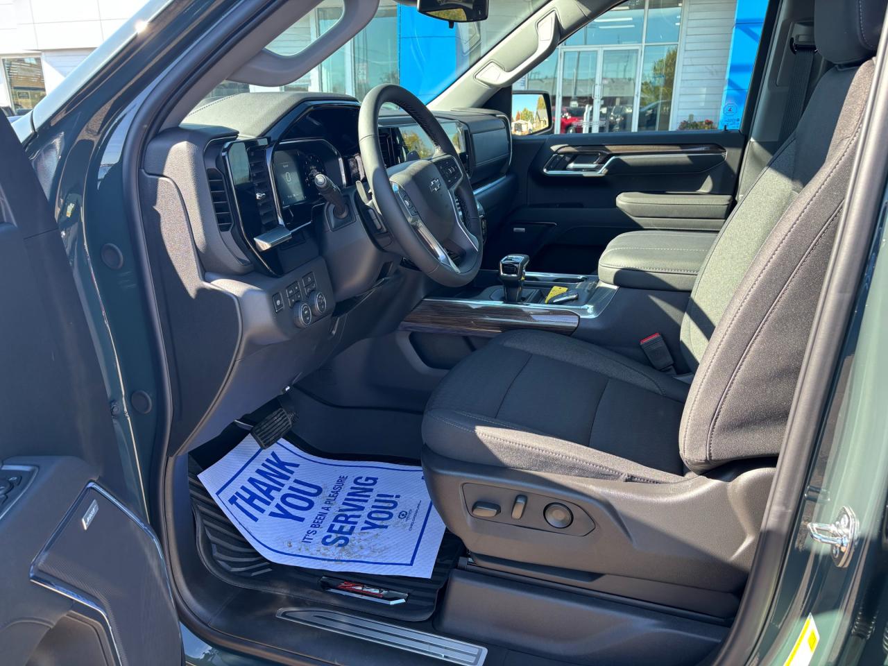 2026 Chevrolet Silverado 1500 2026 Chevrolet Silverado LT Trail Boss Crew Cab 4WD Photo