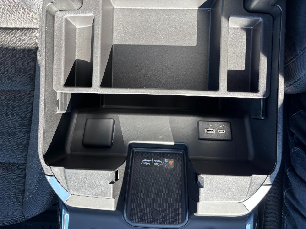 2026 Chevrolet Silverado 1500 2026 Chevrolet Silverado LT Trail Boss Crew Cab 4WD Photo