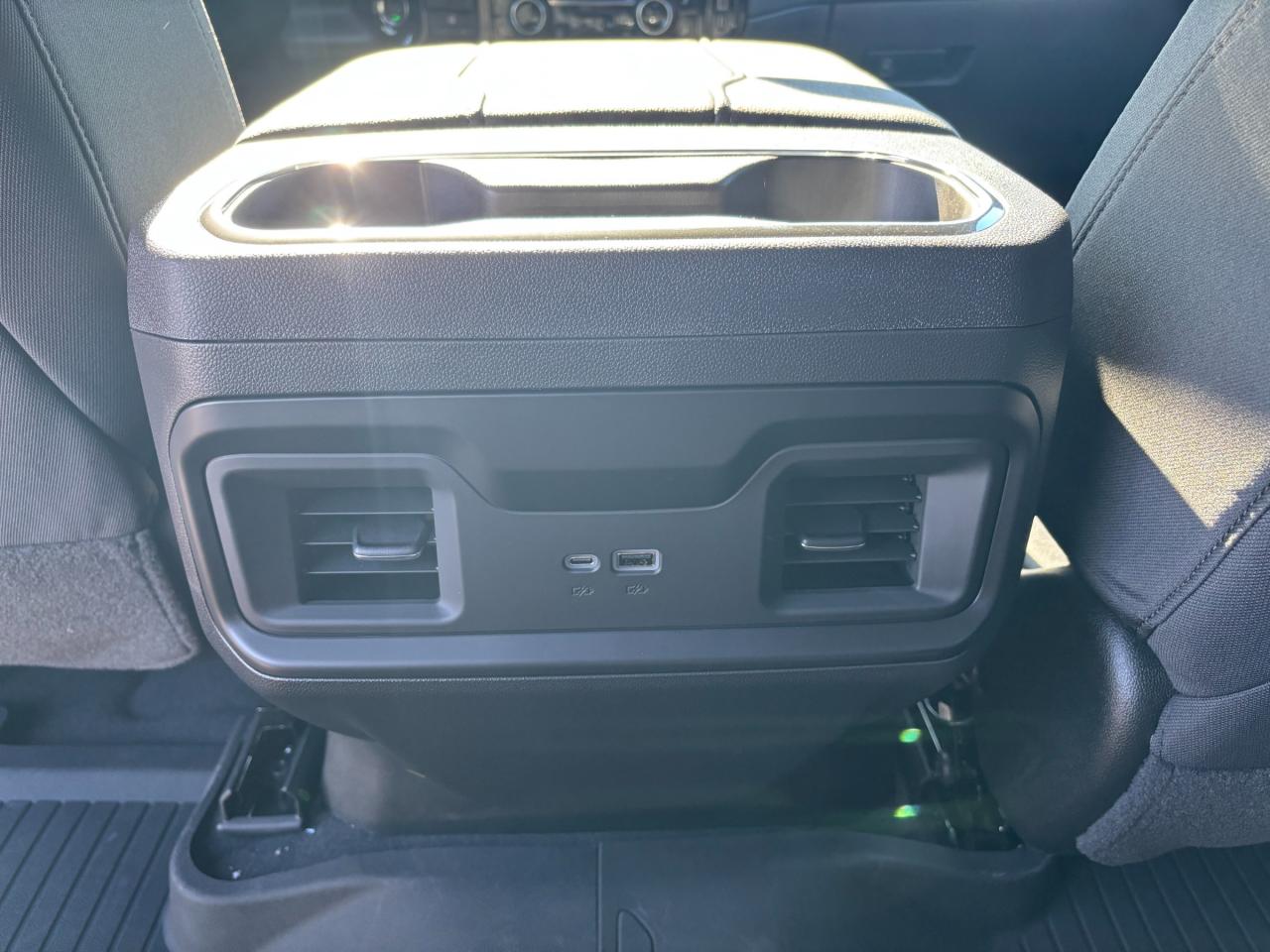 2026 Chevrolet Silverado 1500 2026 Chevrolet Silverado LT Trail Boss Crew Cab 4WD Photo