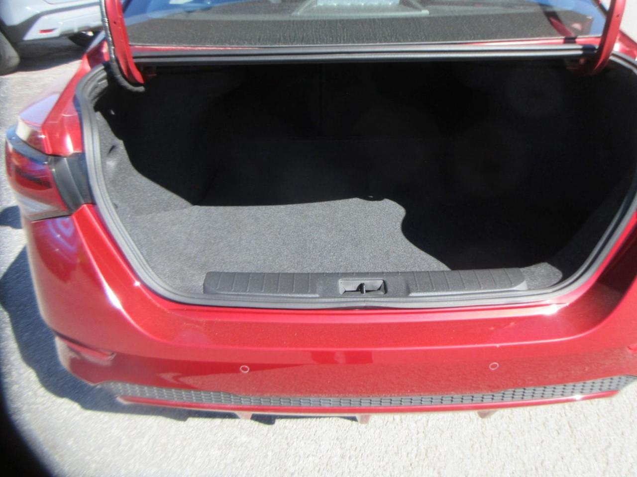 2021 Nissan Sentra SV Photo