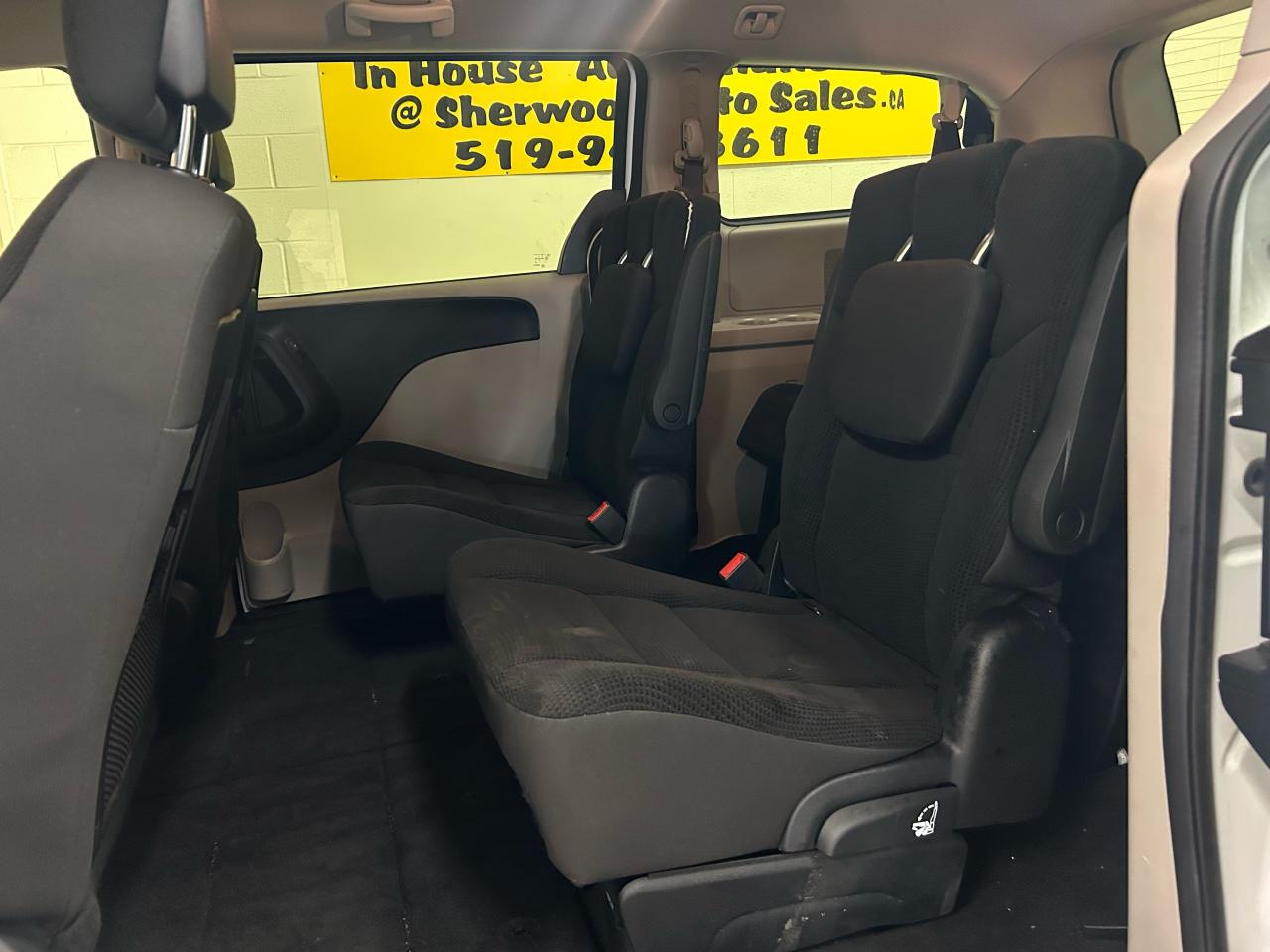 2019 Dodge Grand Caravan SXT - Photo #9