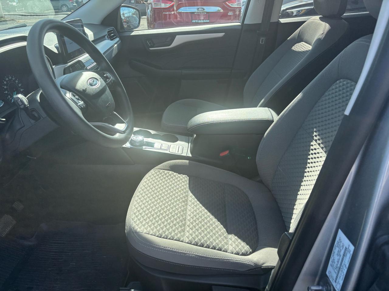 2022 Ford Escape SE, All Wheel Drive, Lane Departure Warning - Photo #19