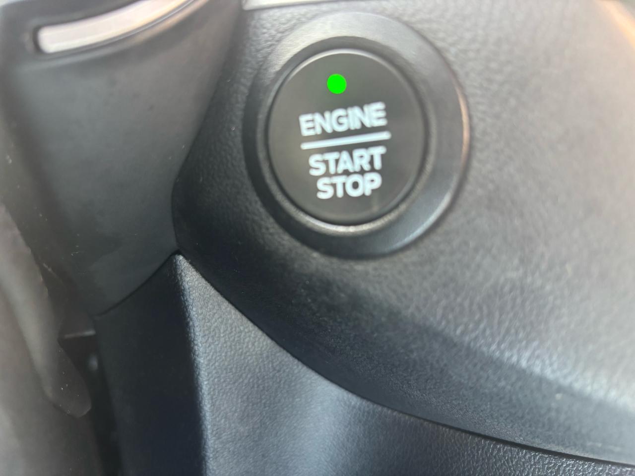 2022 Ford Escape SE, All Wheel Drive, Lane Departure Warning - Photo #13